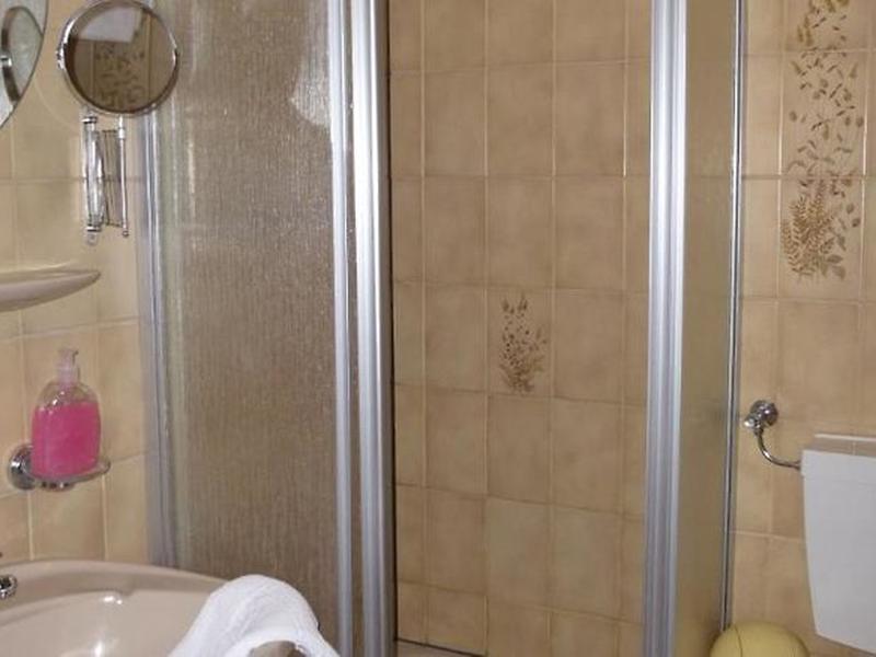 1C84FBC70FE5C6FAA56F58F65E523552