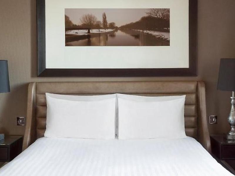 6461B03F5841AD7BF4095CB0D8F91853