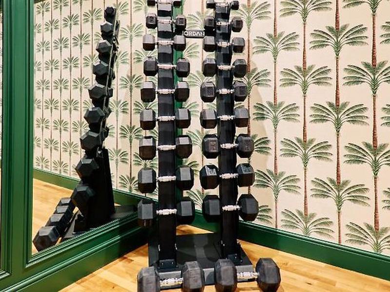 BD46A6C29C112482D3F98C2FE7EC533F