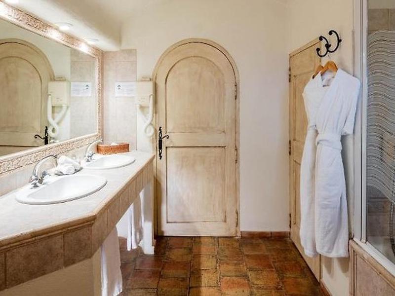 1BFDA4F8F9BD3E12CD296FA29FB7F9BB