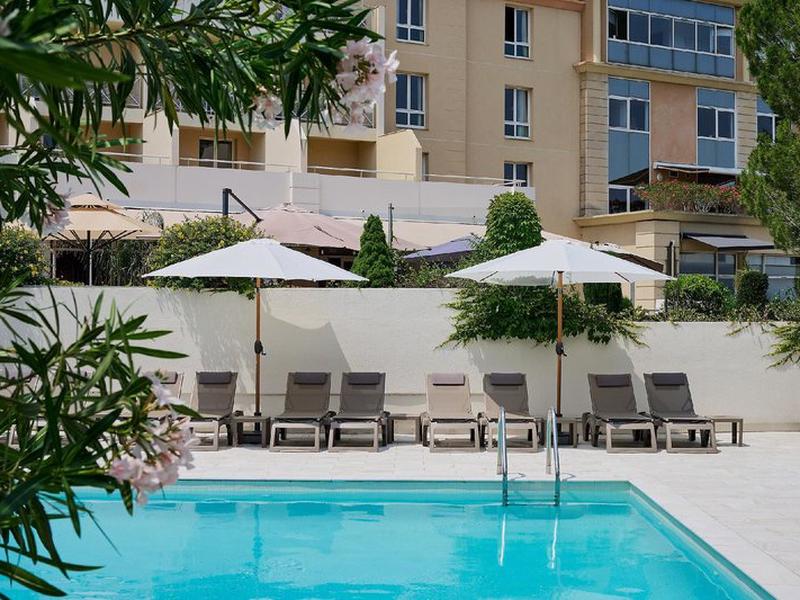 B524FBA36F6140E4DACA5DE8B4FE3953