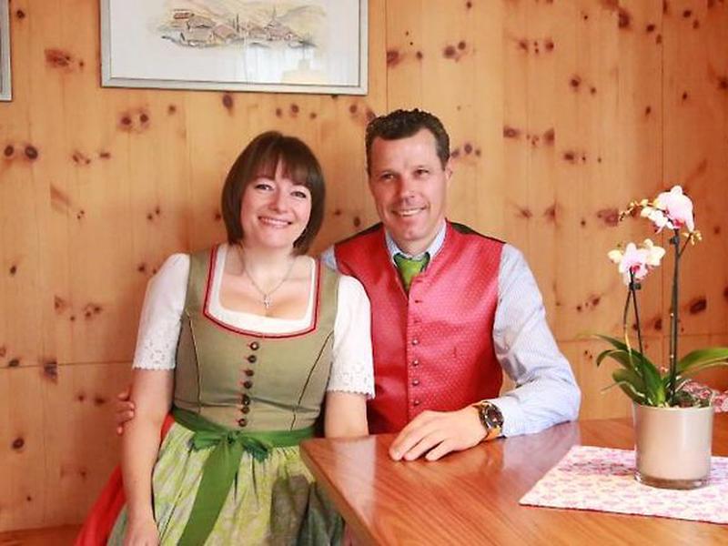 B892AED408C90644D1807FC3D6A88E8E