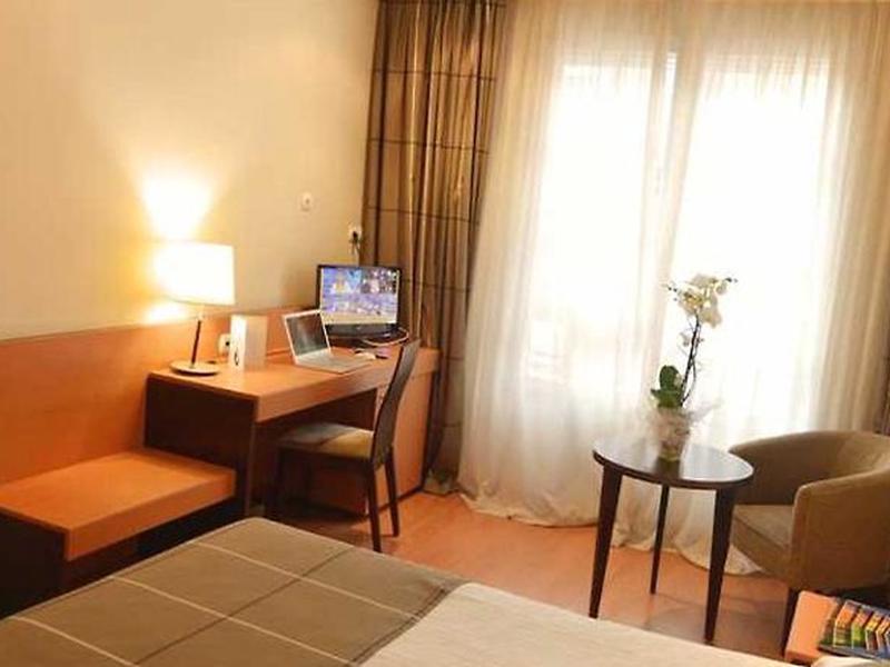 561D012C0E1F0618F6B0425D6FCCAB40