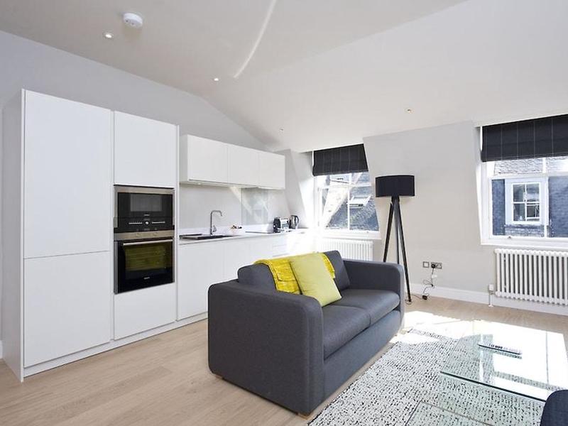 C61ED4EC70E265C3DC4D34FDBCE04893