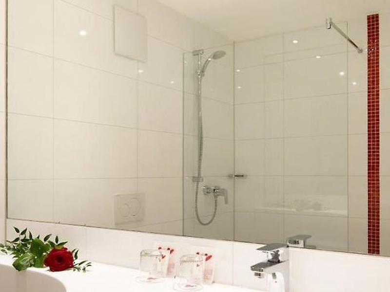 BE8CA2686FEBFE104AEF4015F8B7E43B