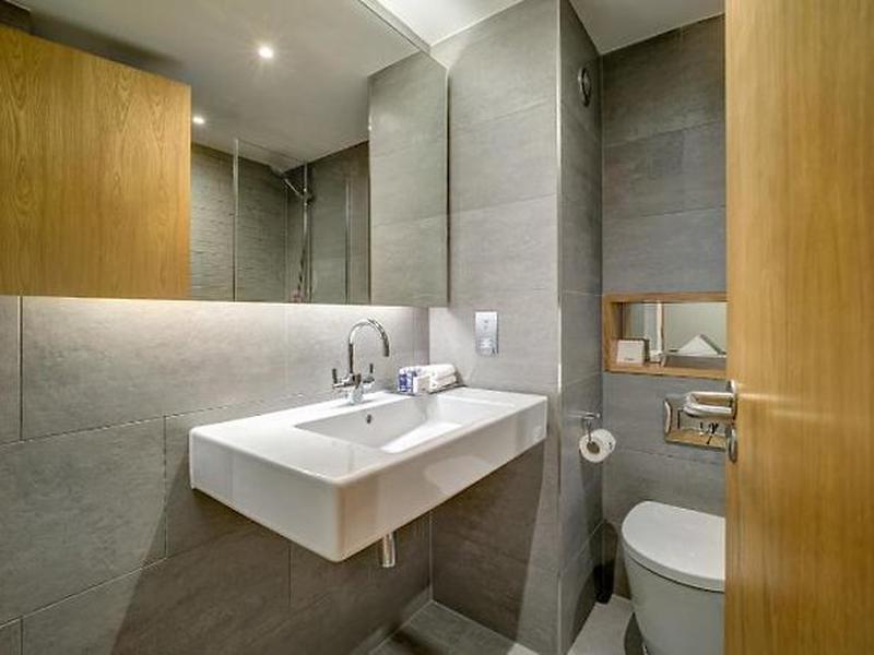 F43DE06634BD7A4BEBE69238B401D78C