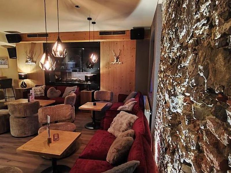 CAD749B5B3A26DC925D54A86B0D8F71E