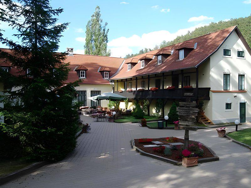 374B770CAF94AAB7AC341B1D921EC422