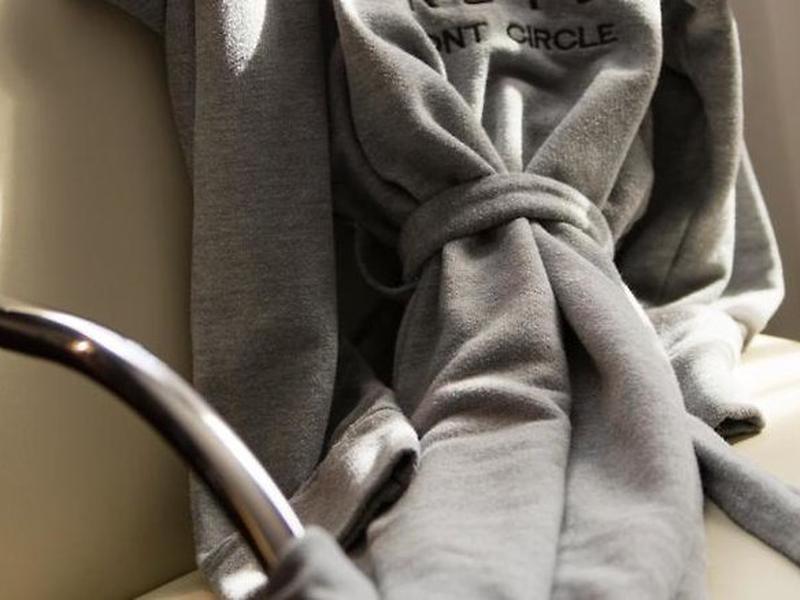 6227981AC1570EABE9F85B8345BBAEA1