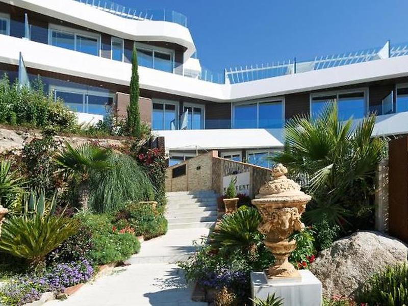 DC49D3915BE7528596ABFC163FE8B37D