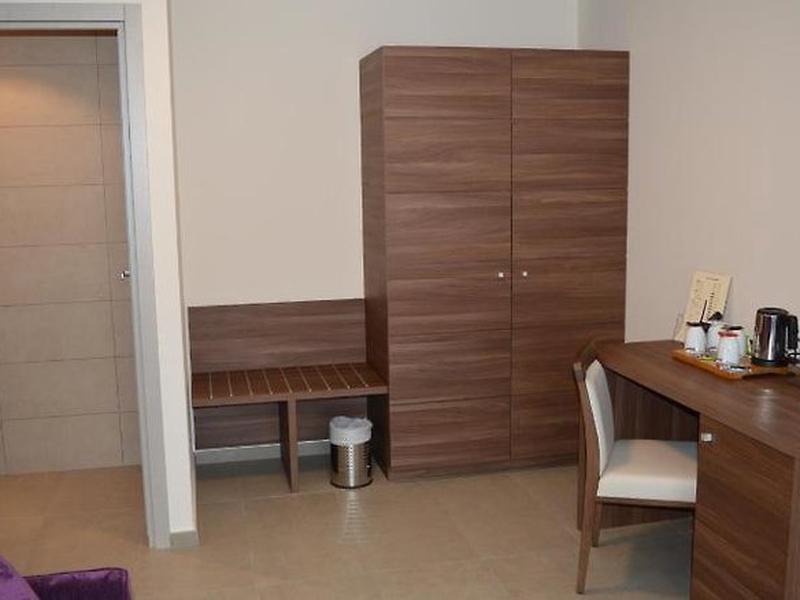 B9DDBA3990C551B21CEC6F018871A008