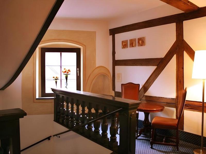 58E495E2E1620474E17B63A43E143942