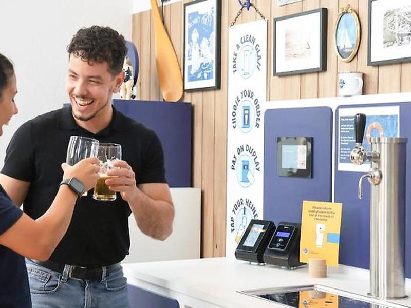 69555E2497E1624ED5478E278704F3AD