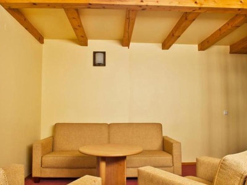 2EBAA32821F839C8E5F6DC6B6B54D3CC