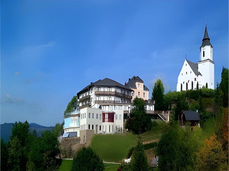 22D747D041AE072209F67110C5B055B4