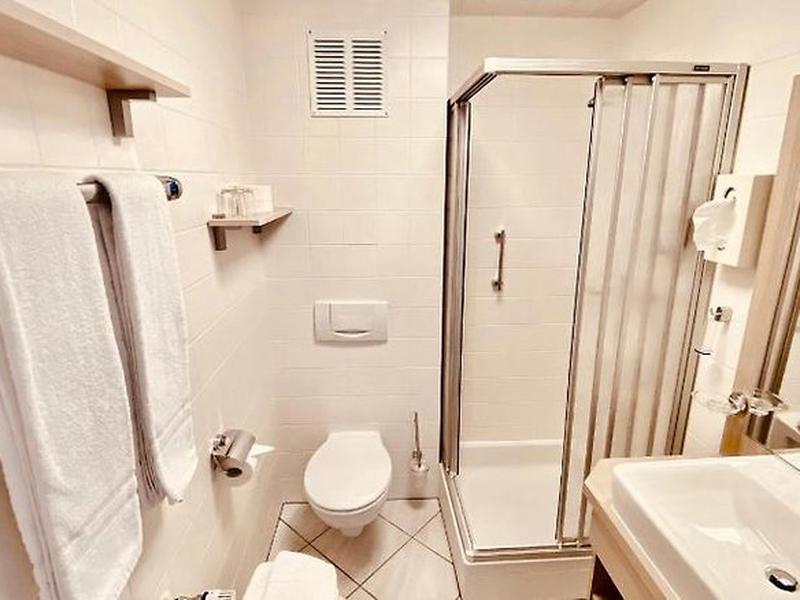 B853AF2BCDEF48FBE2D53F1F9109F0A0