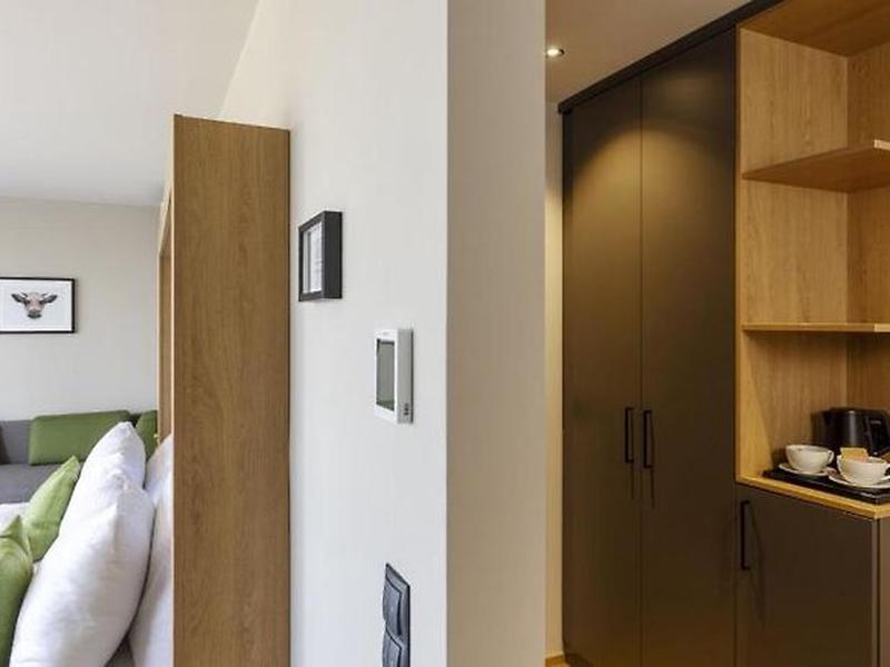 E2DE9EC61D9779A50FBB175DB736FEFD