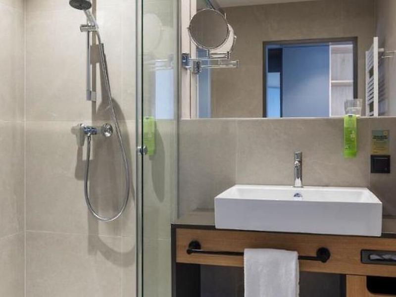 23C9968F926F37F12686853C5630F9B3