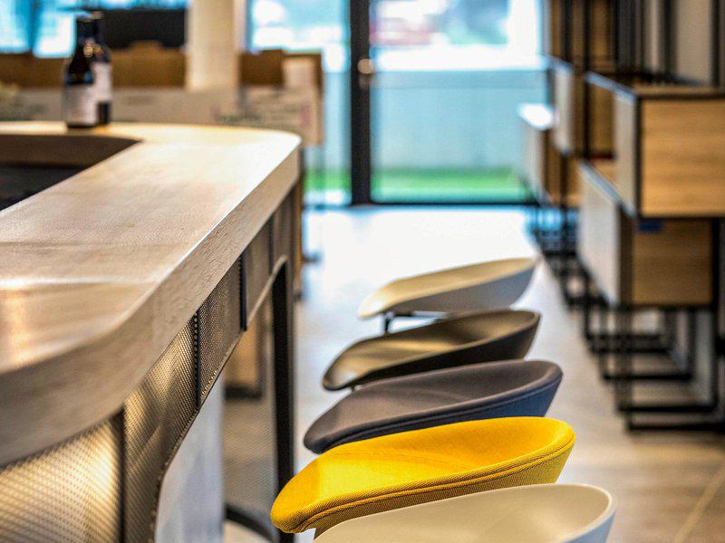 418C00FDA208743F5F97437F6DA2E4A4