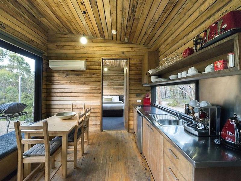 70F439DF64311C4D7F534C98B3045848