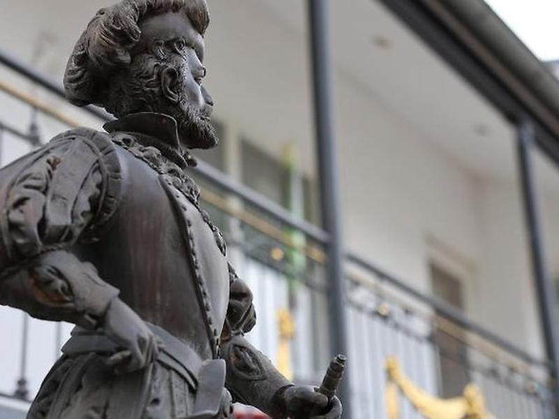 A613A829D7BE6579B095D5F3F47FF6C8