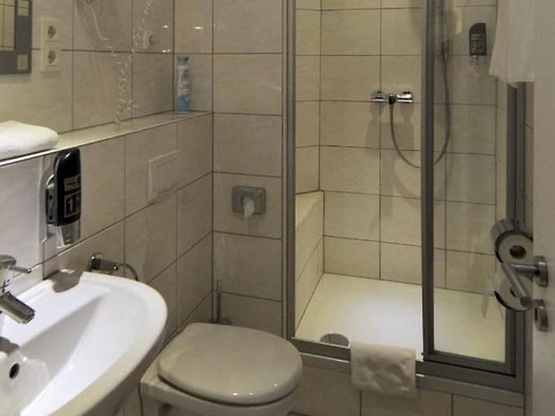 BDF25AE934D4312FAB137B6C007FD196