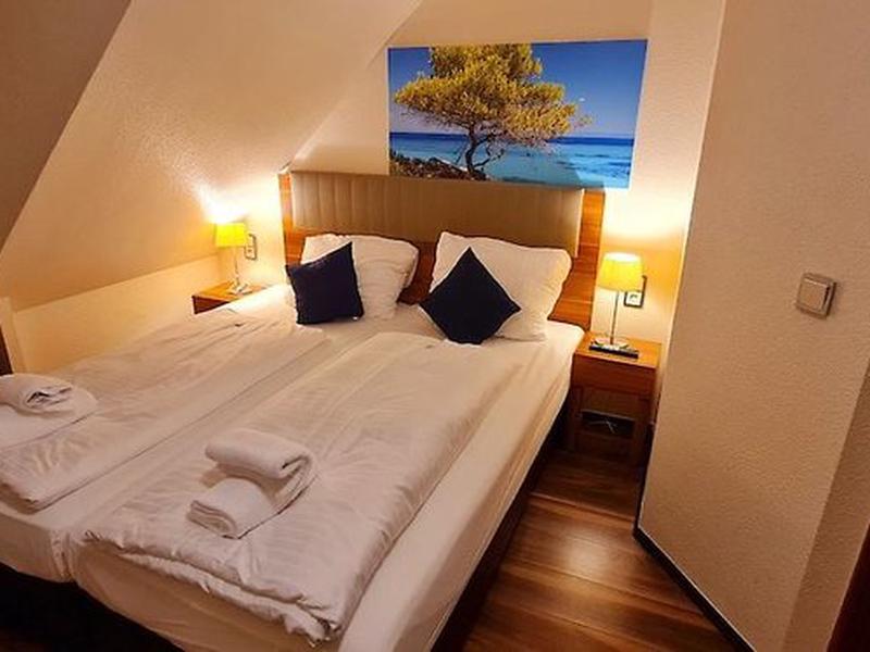 9B6A66B04845804185131A63402C5AA4