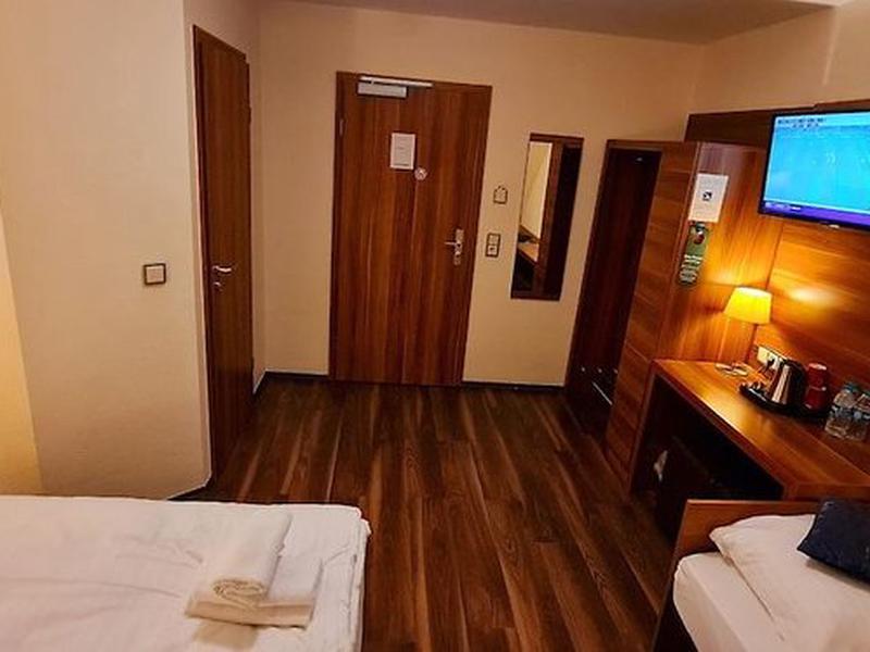 BEDCD6EA1C9618D753C6BE12C4577738