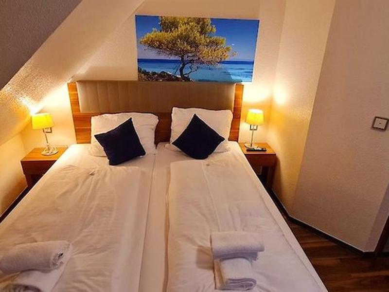 34DCFDF2A87E403799DDBB28FC8CC877