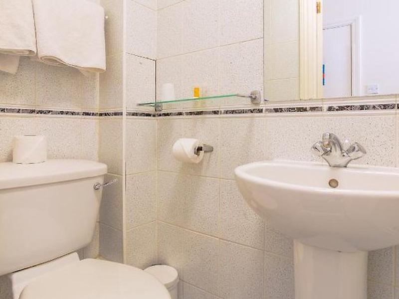 13A6AC5EBCD670987CD063B98252135E