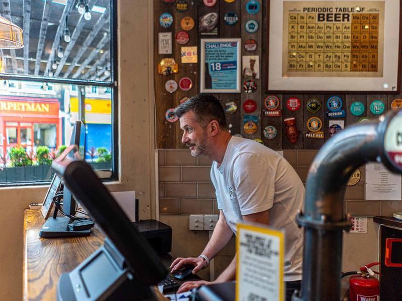 FCE8BF6619579B27F6F8E5A8FFD4C6C9