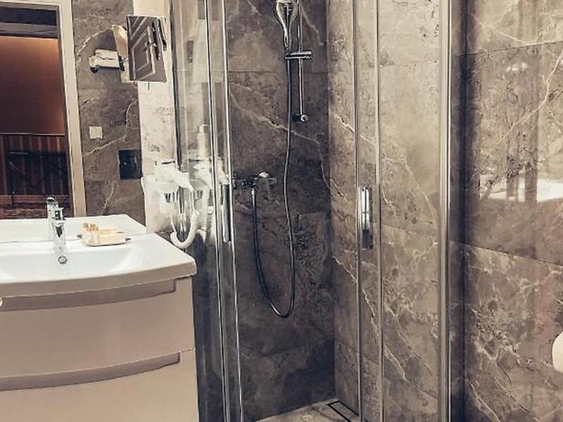 BD9160DE772504A3D7D86EE68FDF8A48