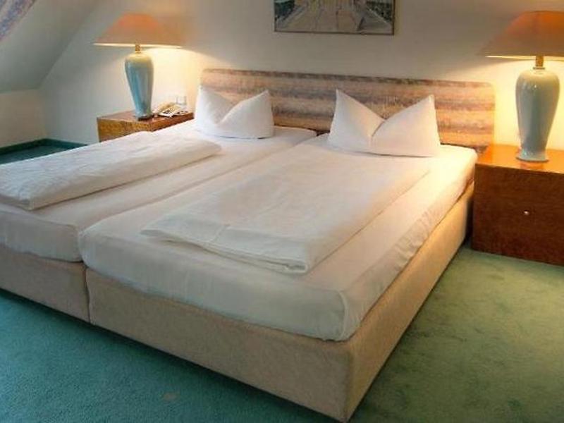 607E3DB27101588B7365A30635CDBE2F