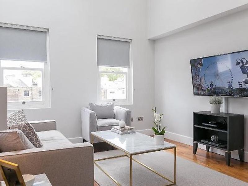 6901884762CA55BE82876696383AAF2D