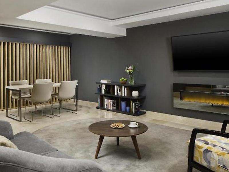 B5959300271C85CE562B504356040266