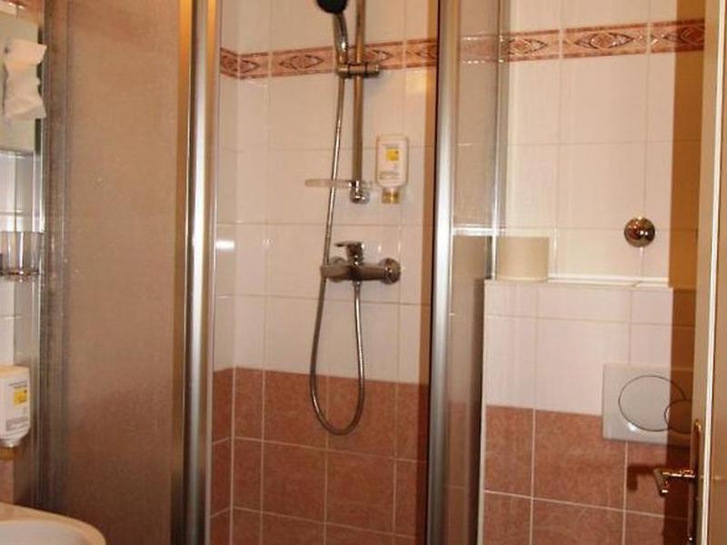 3E349ED0B6394365692FDE2368F75249