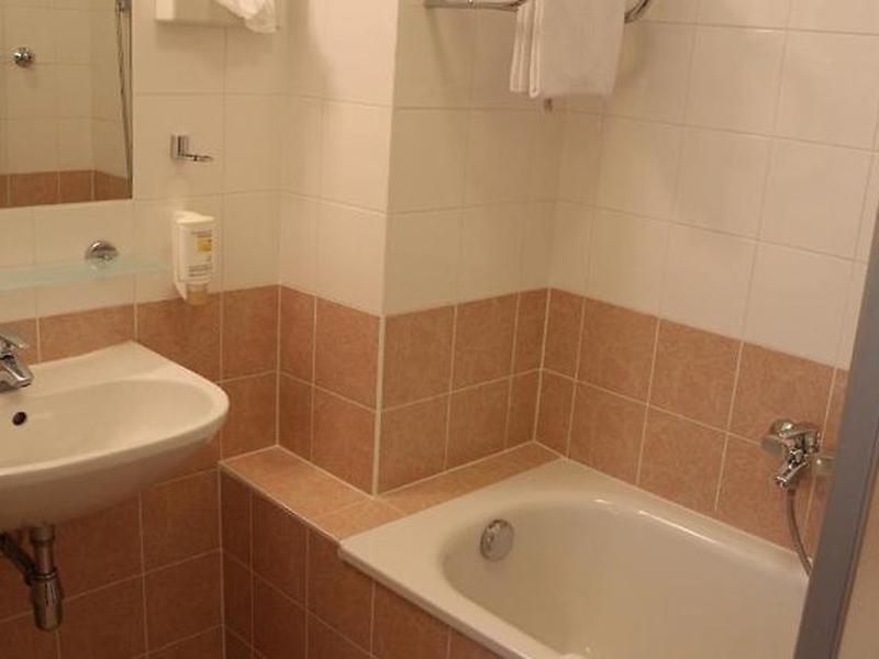 86FCB11E972A2214BBD7FC8F0C5B1ADA