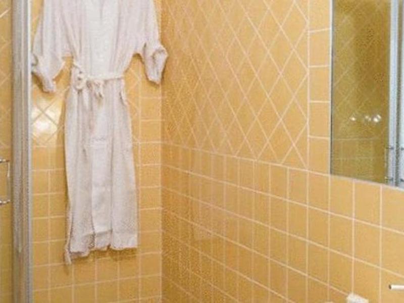 F10312A3B3FFD8FA4D73D49D79AAC8AD