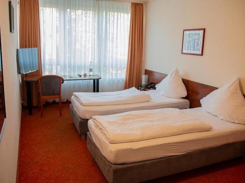 6E86988363C68A387A8210E6883DDBDC