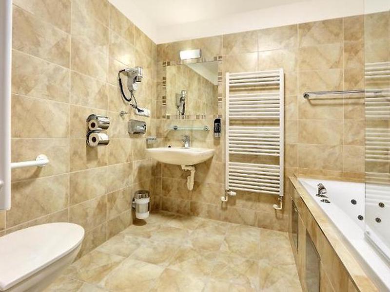 C3A0D0ED041F9194965416163EF716F5