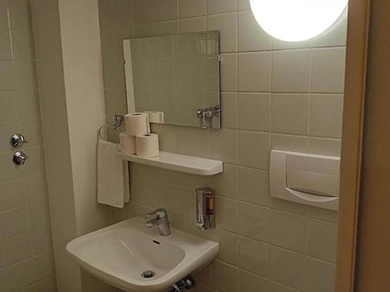 612E5A7B777ECEFA0AB49EE3343432B9