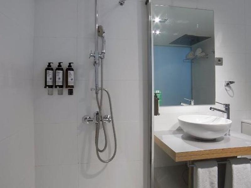 400C3EEB81B44FE70682454487B6CB27