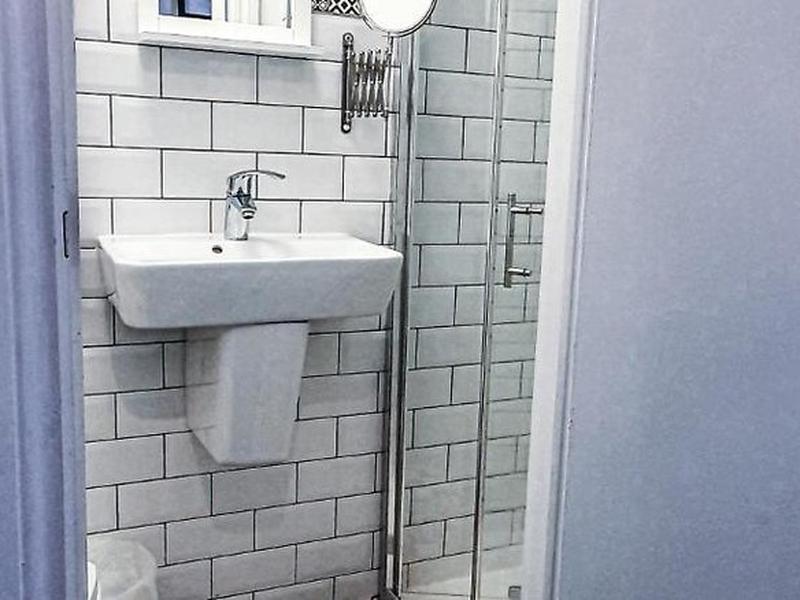 39EB9F07DB41F3B4F43EDC997A0353B9