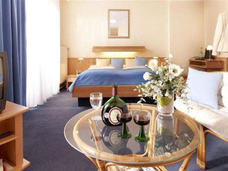 84DE056CB9296BE1A73C060BBB6354E8