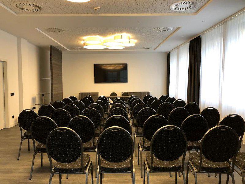 Airporthotel Berlin Adlershof