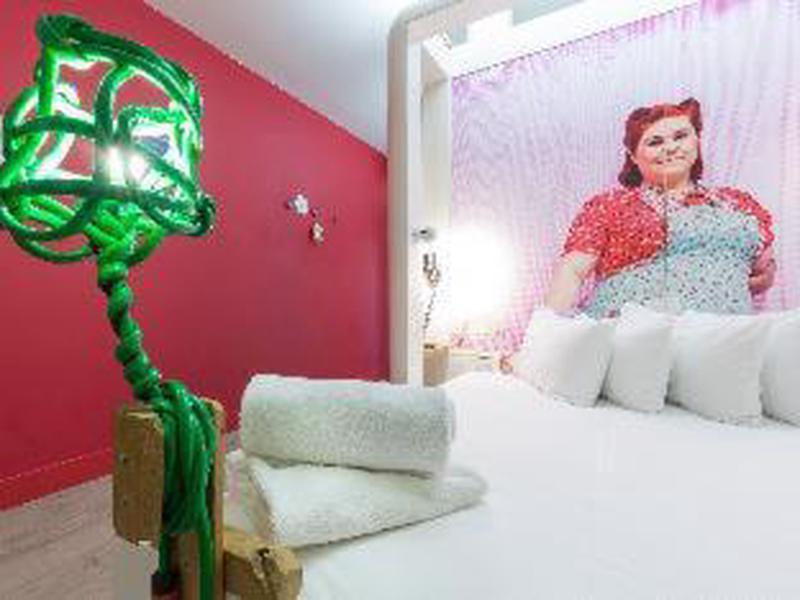 C0B223000DEE52F461BBF584E4D9AB9E