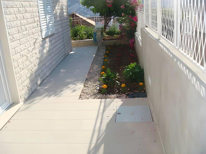 BF35E68305D441F98176CD5BC41762F3