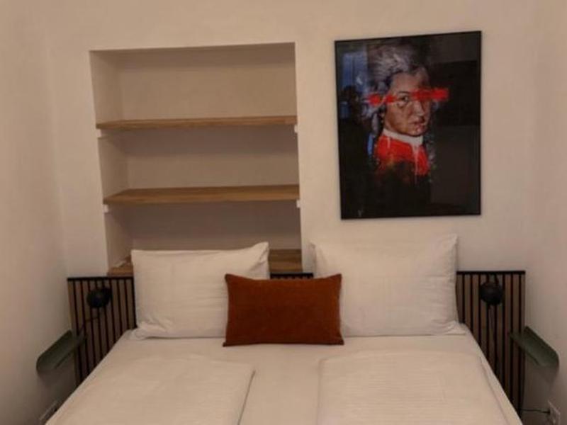 E5E150DBBF6C0D86EF013F8F87064128