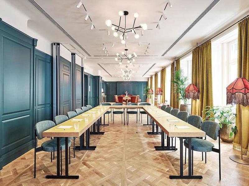 F3E6F380D4710FA368FE9A8F566C9BAC