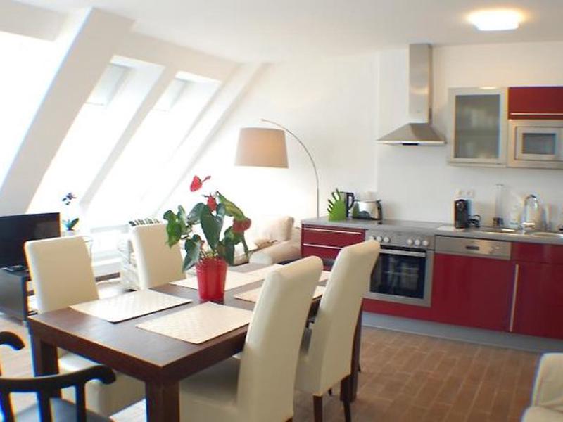 BAE7DDCBD1E1F858C806F4A41A4085F3